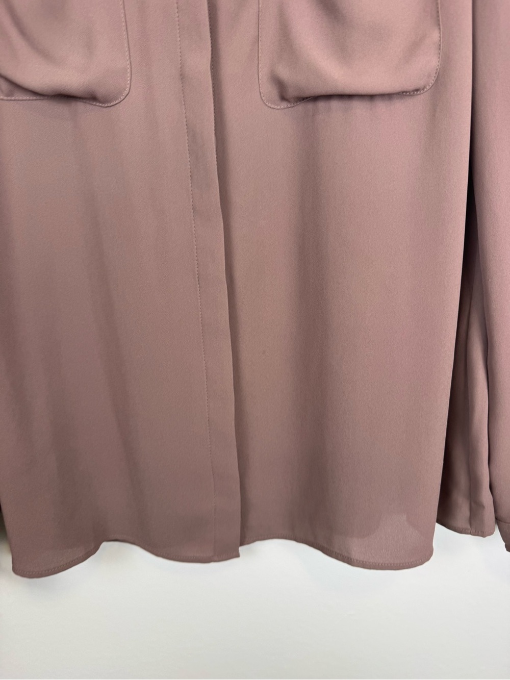 LOFT Dusty Mauve Hidden Button Pocket Blouse Medium Long Sleeve Career Top - Picture 8 of 13